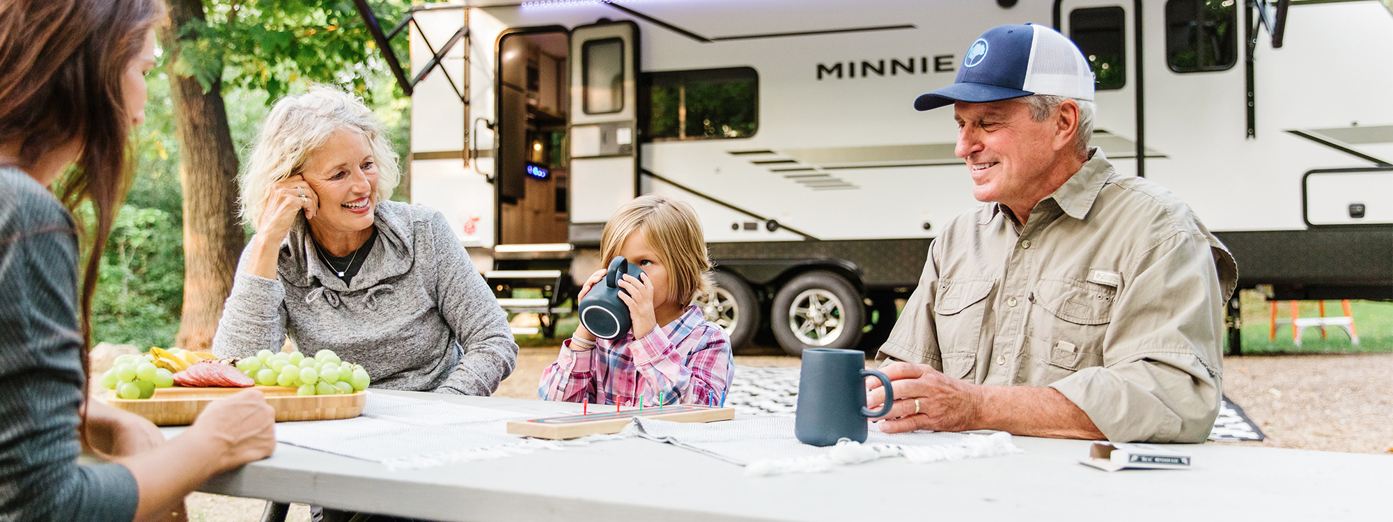 Minnie - 2301BHS background image